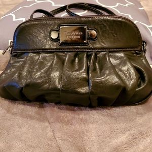 Vera Wang CrossBody Purse. Black Zipper Closure.